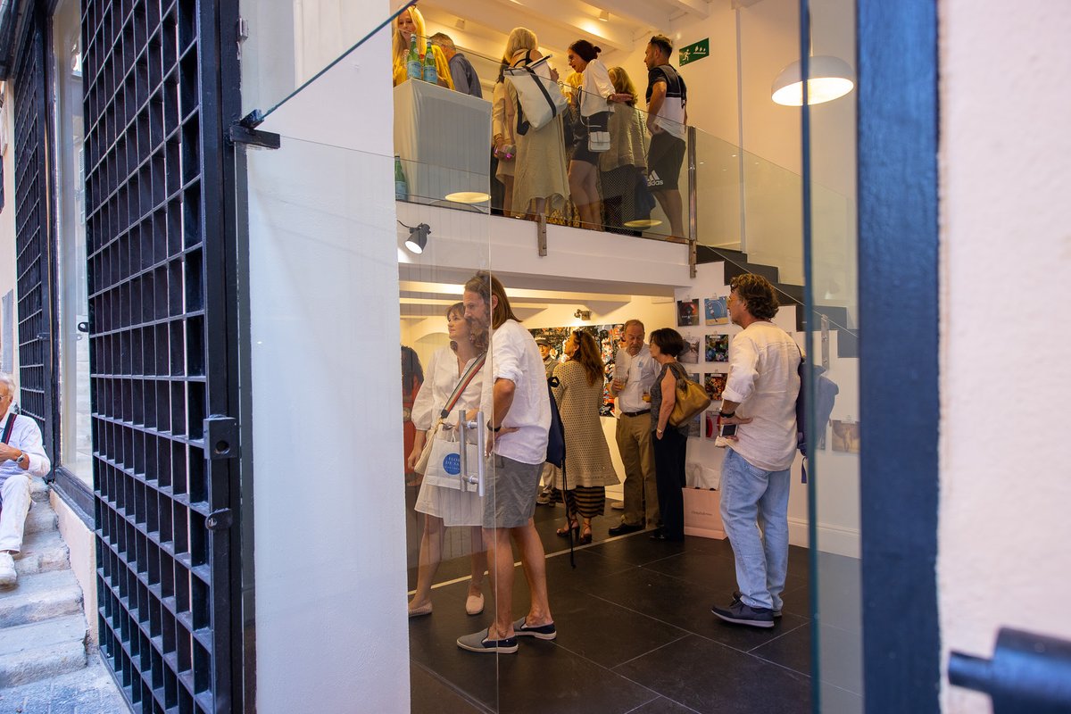 kwojciechowicz's tweet photo. My artwork at Casa del Arte in Palma de Mallorca 🙂 and photos from the exhibition. #artboxproject #kamaarts #palmademallorca
https://t.co/tRzqC0uWKj https://t.co/Kaz2J5TDX1