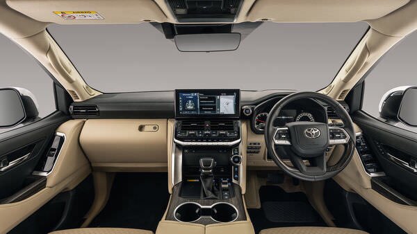 Trading24423063's tweet photo. Booster vos affaires avec un bon véhicules neuf😍 #CreditAuto pour 24 ou plus. Contactez nous @J_Luc_Officiel @jctshipama @MulapuSerge @leParrainRDC @EbambiKatalayi @HonoreMvula1 @PdgMusa @JerryTshiyamu @cenirdc @Rawbank_sa @sidis_samy @KivuEntrepren @DidierMwanza1 https://t.co/6w04jbGdmN
