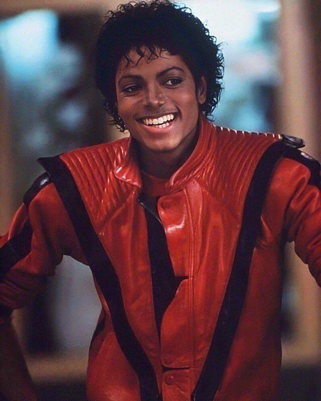 mkgenie's tweet image. Big announcement coming, EST 10am , Nov. 1. #Thriller40 #ThrillerChallenge #MichaelJackson