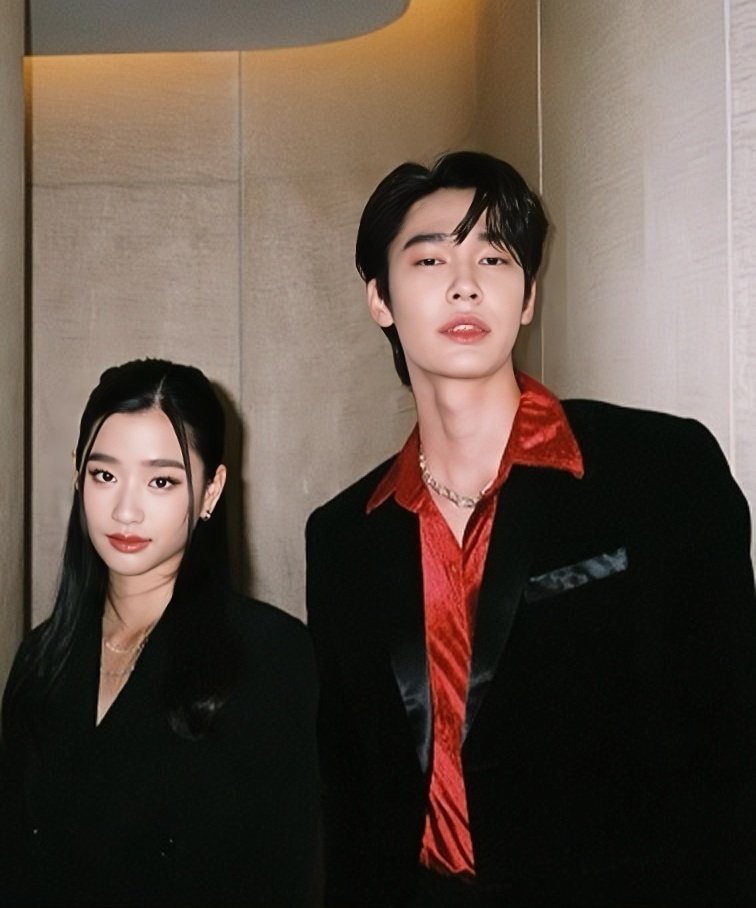 intodewtu's tweet image. I love these two 😭

#HOWEAWARDS2022 
#dewtu #ดิวตู #dew_jsu #tontawan_t