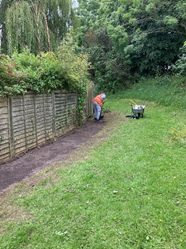 WMPS_Comms's tweet photo. Our team have transformed a council path in Telford around the back of houses, previously unusable by residents. Residents are now very happy to be able to access the rear of their properties. A relatively small project but a huge impact.
#communitypayback #wmps
@hmpps https://t.co/uDN9NvTMR8