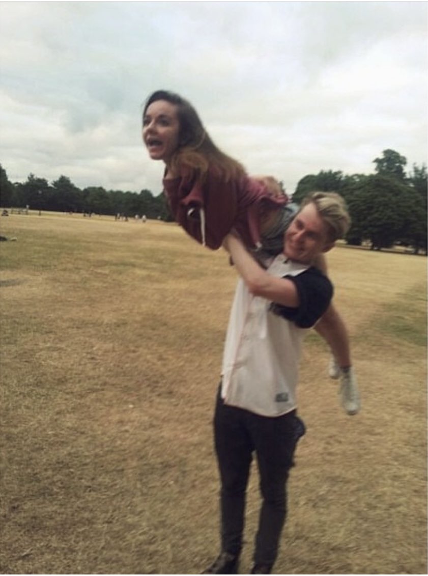 aaaabbie_'s tweet photo. @CONABOY_Music you can have these, I feel these sum up the kingsland era for me https://t.co/qTUROAOFcV