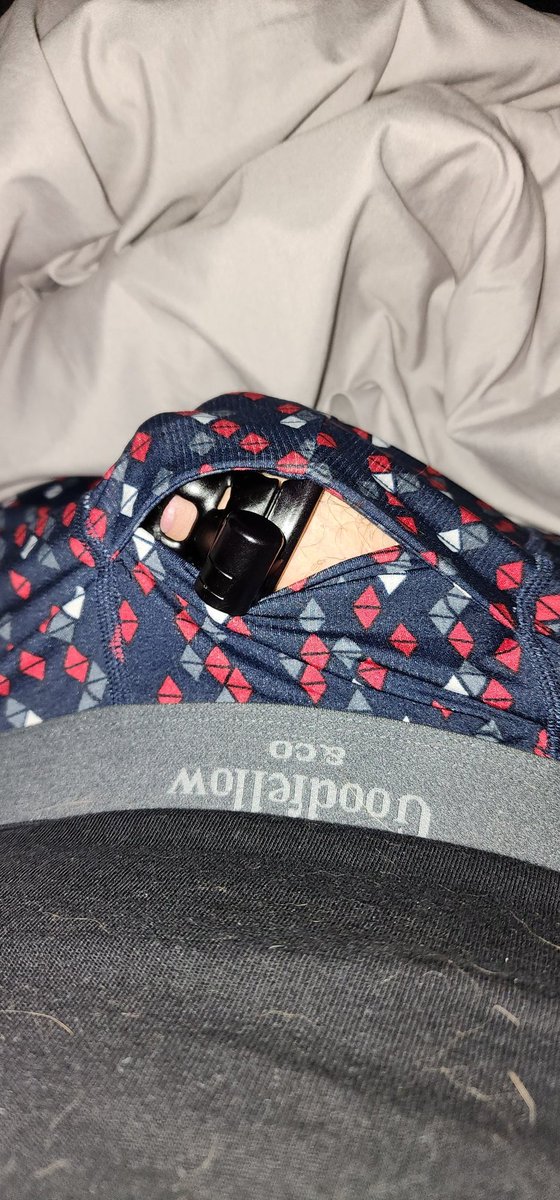 MuzzledSub95's tweet photo. Locktober may be over but not for me. 2 more weeks to go! 
#locktober https://t.co/rdPfZgmMgs