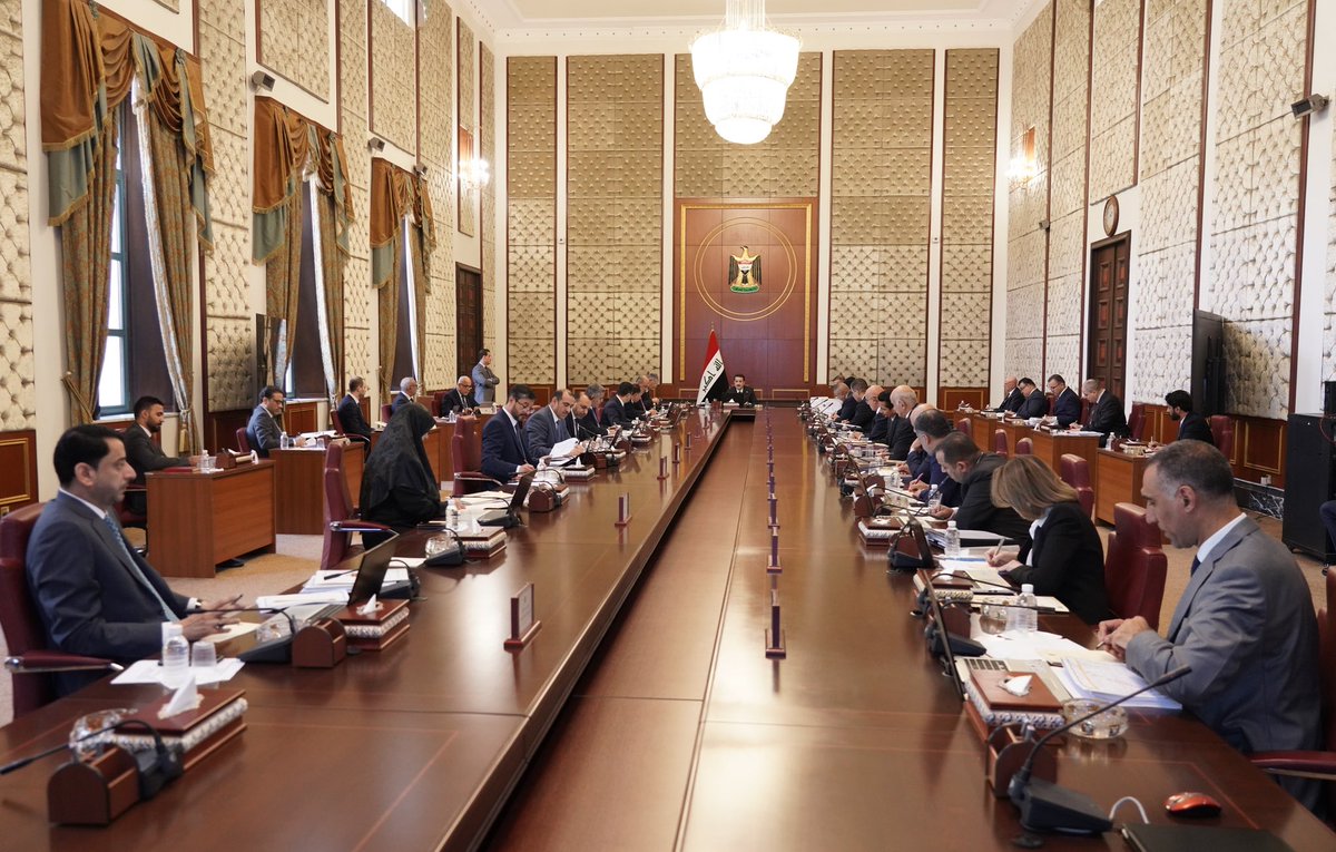 IraqiPMO's tweet photo. مجلس الوزراء يعقد جلسته الاعتيادية برئاسة رئيس مجلس الوزراء @mohamedshia . https://t.co/TmBKYjrfxj
