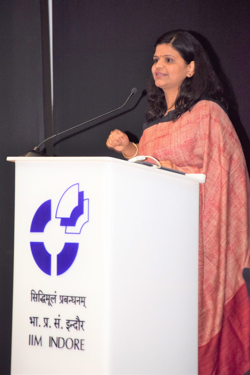 IIM_I's tweet photo. The students had the privilege to interact with Prof. @shrutigyan, Chair-IPM, who briefed the participants about #IIMIndore's #IPM. She also encouraged the students to follow their hearts and not get trapped in the rat race. (2/3)
#IIMIat26 #IPMAT #IPM #IIMIIPM @askhimanshurai https://t.co/3EVHm6oAnM