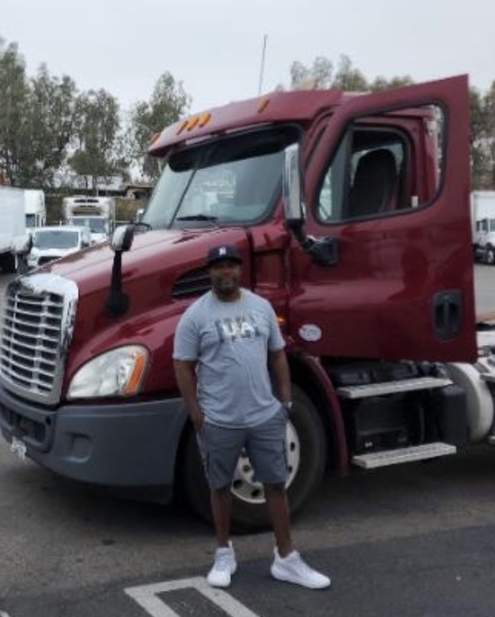 Purchased two #freightlinercascadia trucks in October!  #growth #GrowthMindset