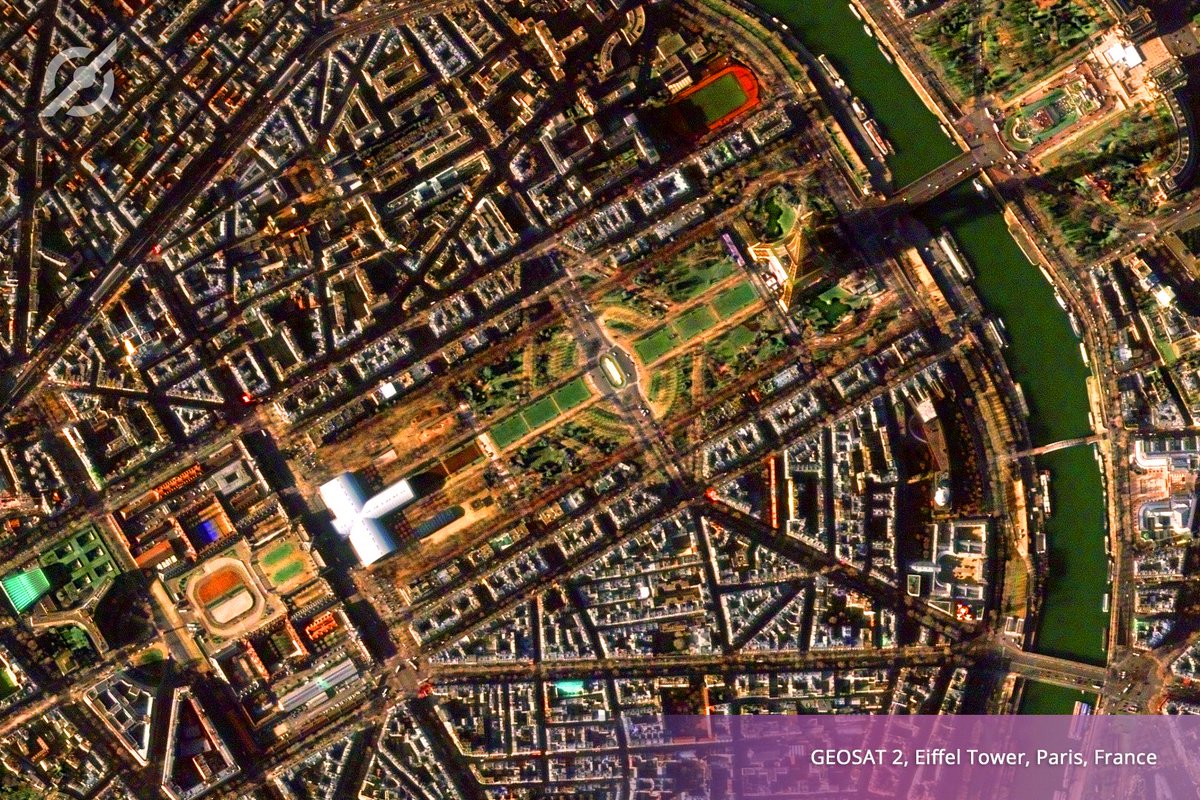 geosat_sat's tweet image. This is how the #EiffelTower looks like from the #GEOSAT2 orbit
#GEOSATSeries #LEISURE #SatelliteImagery #Paris #France