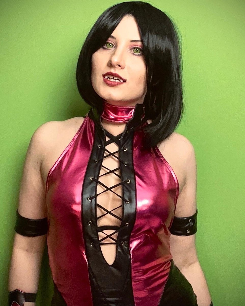Annyandc1's tweet photo. Cosplay Mileena MK 9 #cosplay #cosplaymk #MortalKombat #Halloween #halloweencostume #cosplaymileena #mileena #mkcosplay #girl #cosplayer #game #MK #MK9 #streamer #streamergirl #stream https://t.co/FKiGLyxuI4