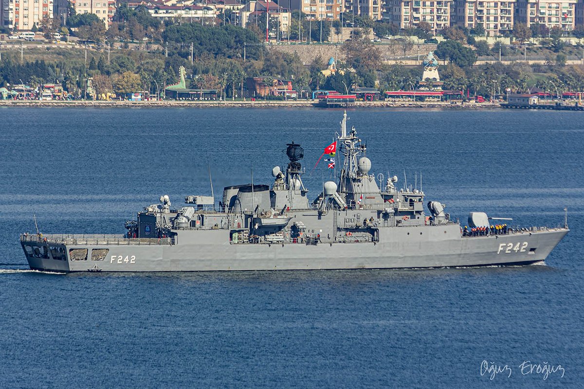 OguzEroguz1's tweet photo. #TurkishNavy's #YavuzClass #MEKO200TN Track I #frigate #TCGFatih #F242 #BarışınGururu https://t.co/Fimjzxgew0