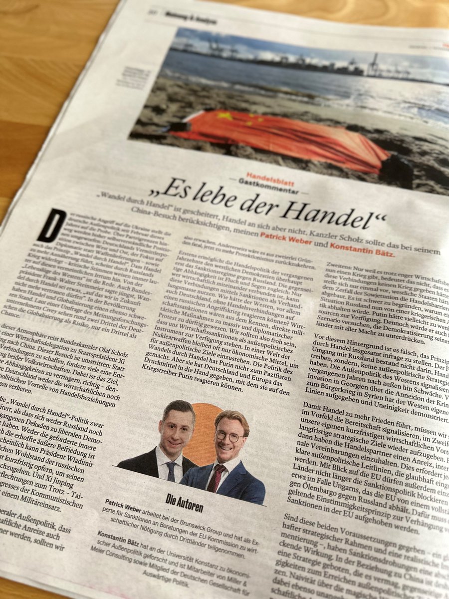 Pat_M_Web's tweet photo. Diese Woche reist @Bundeskanzler Scholz mit einer Wirtschaftsdelegation nach #China – ein hoch umstrittener Besuch. Wieso die Debatte um „Wandel durch Handel“ zu einseitig geführt wird, analysieren @KonstantinBaetz und ich heute im @handelsblatt. #Brunswickview https://t.co/vbaZKjsHGG