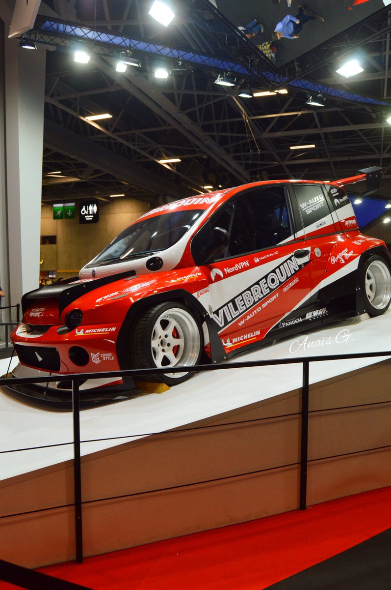 _AnaisPhoto's tweet photo. Une voiture particulière au @mondialdelauto ! 

📍 Mondial de l’auto 2022, stand de @VilebrequinAuto 

#mondialdelauto #MondialAuto2022 #Fiat #Multipla #1000tipla #vilebrequin #voiture #car https://t.co/ies9A6EQyP