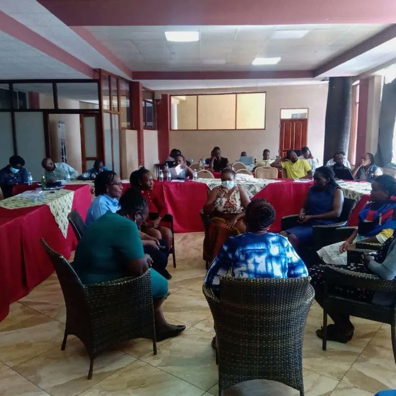 SeekGsp's tweet photo. Role play for Group Support Psychotherapy at the National Training of Trainers(TOT).
#GSPnationaltraining
#trainingfortrainers
#mentalhealthug
@USAID
@MinofHealthUG
@Makerere
@IDIMakerere
@UEC_UCMB
@_RHSP
@MildmayUganda
@UgandaCares https://t.co/UNyzWTqdan