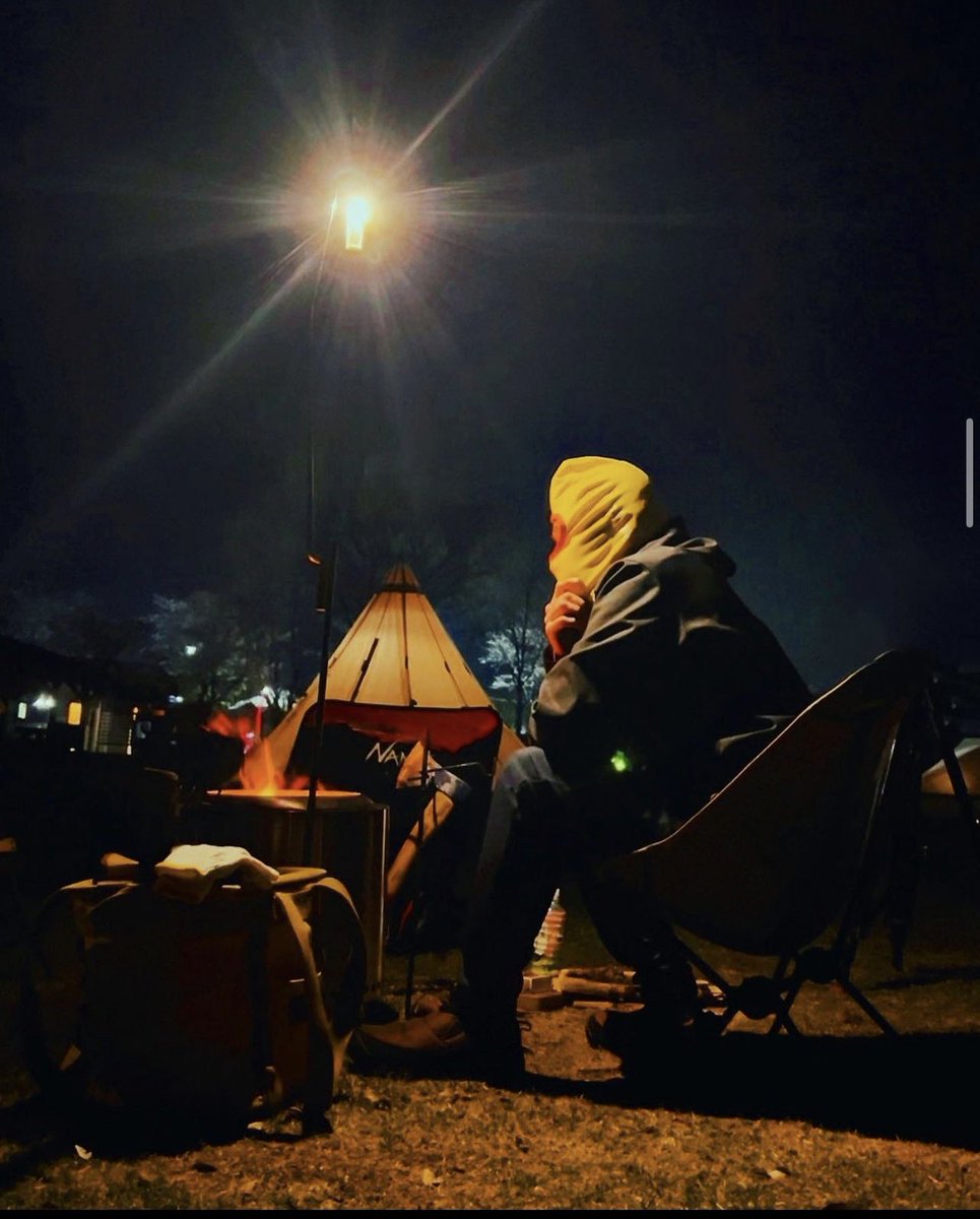 ルウ王子のゆルウキャン🍛

キャンプに行ったとき
よくすルウのが

読書のルウ王子

ゆるキャン△全巻を

一気読み
とかよくすルウ！

あとはやっぱり
キャンプカレー作り！

ガッツリ大盛りか
控えめに

普通盛り
にすルウか

設営に時間がかかルウ時は
大盛り率高いでござルウ🤣

#キャンプ
#宮崎県