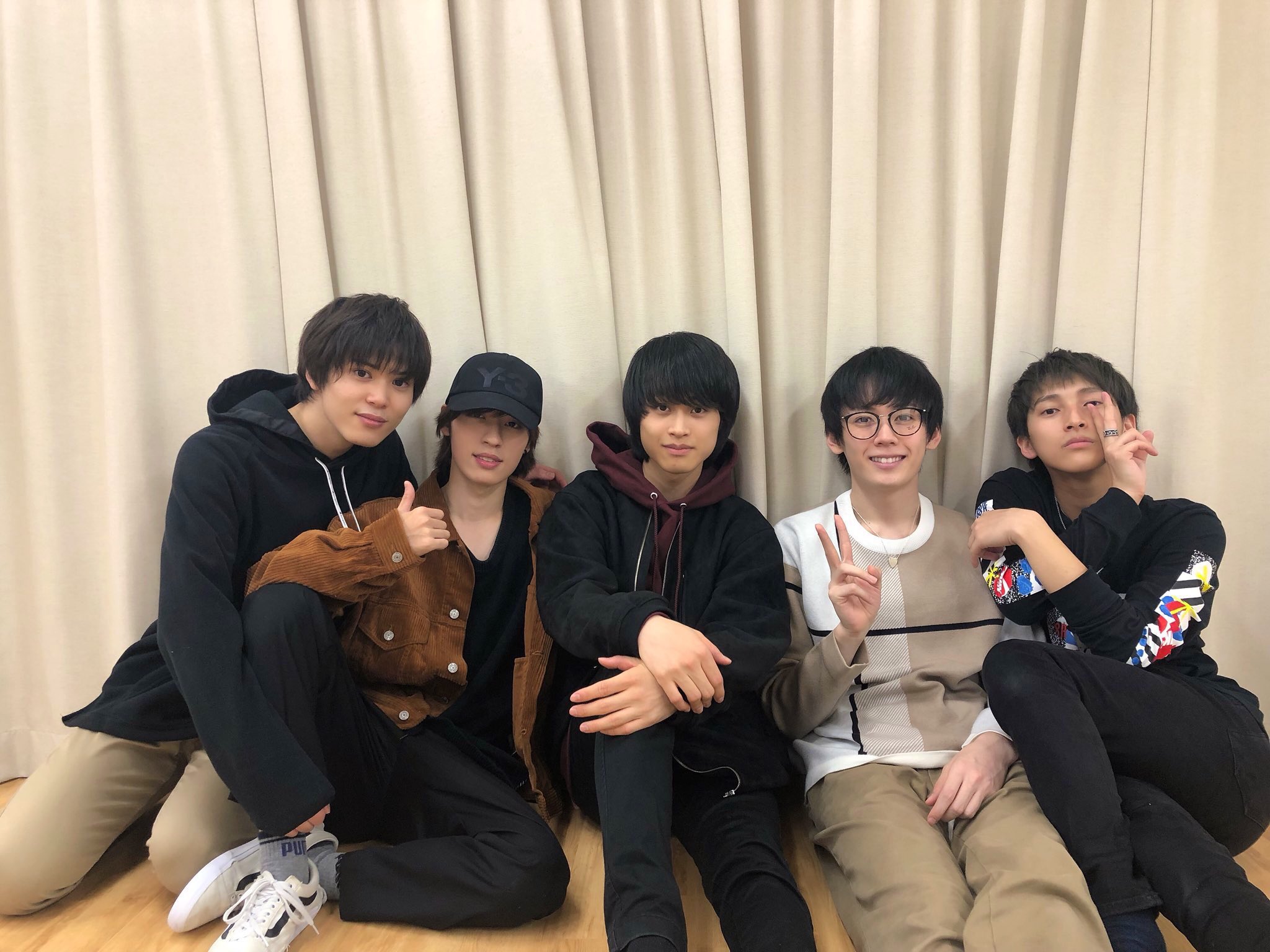 銀河団from劇団番町ボーイズ☆ (@gingadan170531) / X 銀河団from劇団番町ボーイズ☆ (@gingadan170531) / X