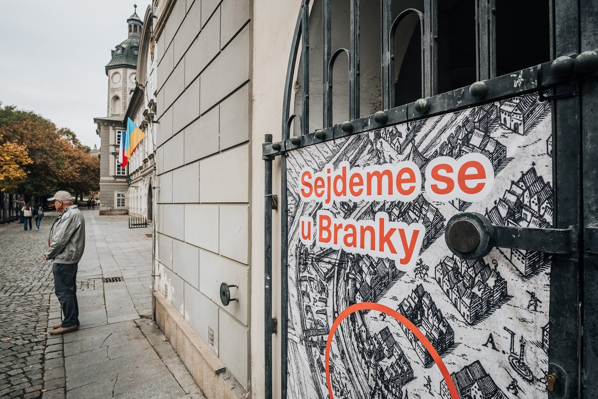Projekt Nová Branka aneb Sejdeme se u Branky odstartoval!

Spočívá v rekonstrukci části Litické brány, tzv. Branky, ve spolupráci se Západočeským muzeem v Plzni.

Více u nás na webu - svkpk.cz/branka

#plzen