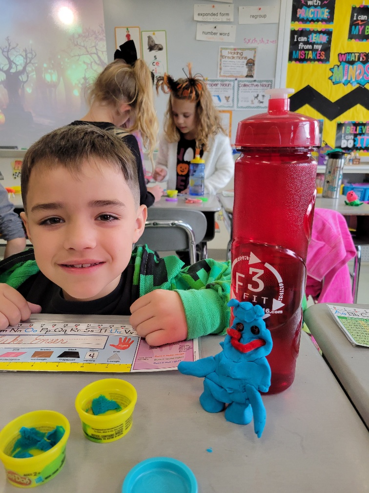 Mrs. Etzel tweet media