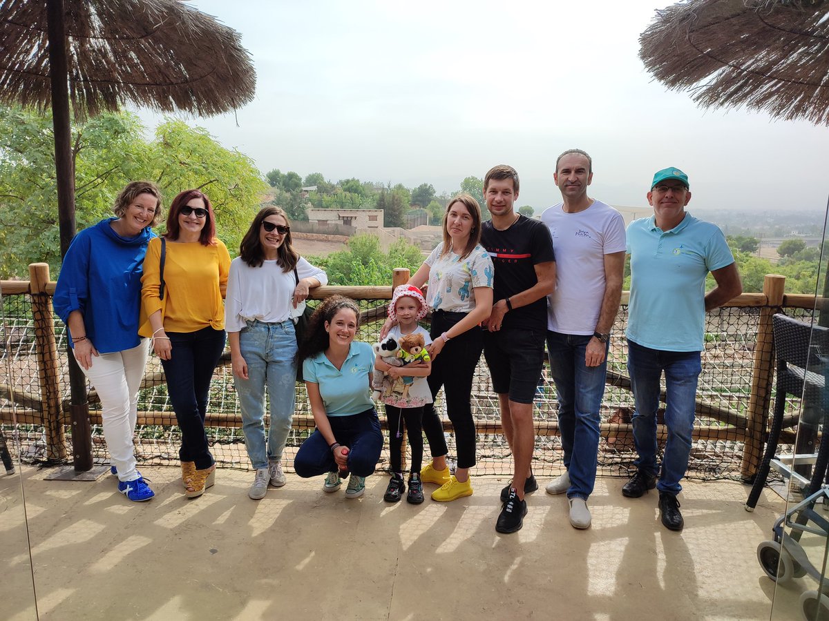 AmbuDeseo's tweet photo. Kira, de tan solo 6 añitos deseaba conocer a su animal favorito, un lémur por lo que  la llevamos junto con sus padres a pasar un fantástico día a Terra Natura. ¡Disfrutó muchísimo!
Gracias por tanta #EnergiaSolidaria https://t.co/qj208kwukw