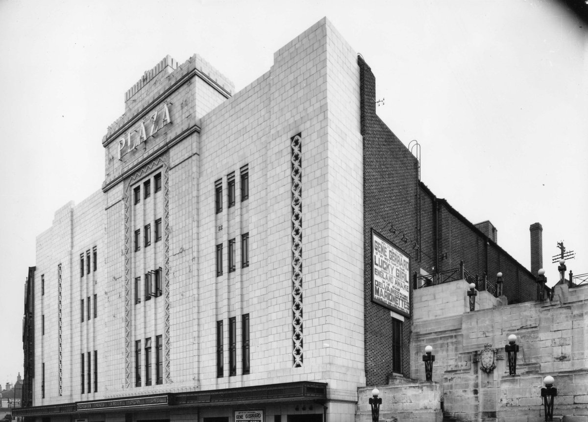 📍The Plaza Cinema, Stockport

This award-winning restoration of the Grade II-listed building accurately restored the original exterior and interior, whilst providing new accommodation to meet the needs of 21st century audiences. 

Take a look here: bit.ly/3MkKVVd