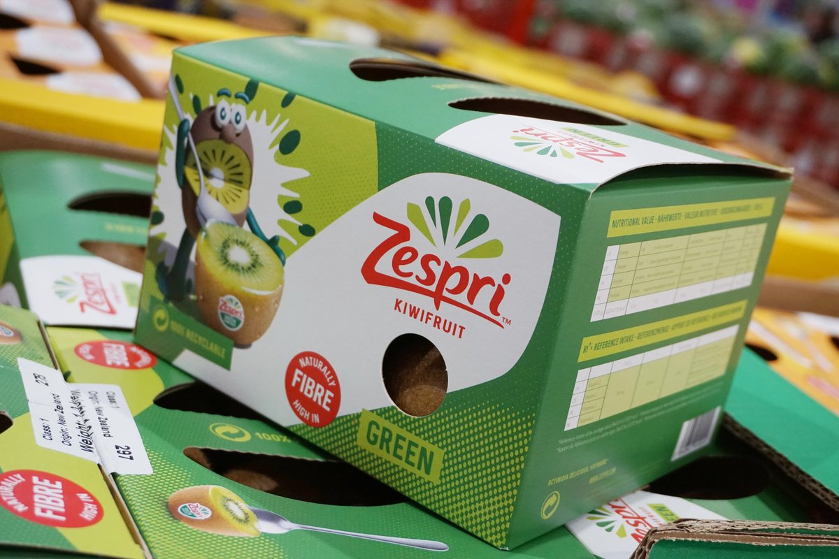 westpakuk's tweet photo. 🥝 It's great to see the green variation on this redesigned @ZespriUK #Kiwi box now in #Costco 📸 These green boxes now joins the previously launched 'Sungold' variety in vivid orange boxes. Find out more at
https://t.co/sSvSwGrykY #zespri #dole #totalproduce #greenkiwi https://t.co/UKErCWnxBK