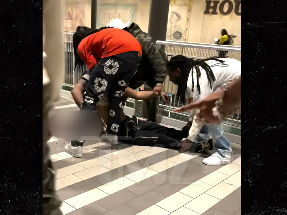 Takeoff shot dead in Huston this morning in a dice game with Quavo.💔💔R.I.P Takeoff.