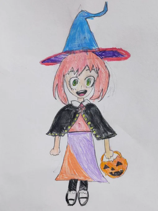 ・アーニャ(娘)ハロウィン衣装がとっても素敵力強く色を塗れました!#スパイファミリー#SPYFAMILY#7歳の落書き#落書き#イラスト 