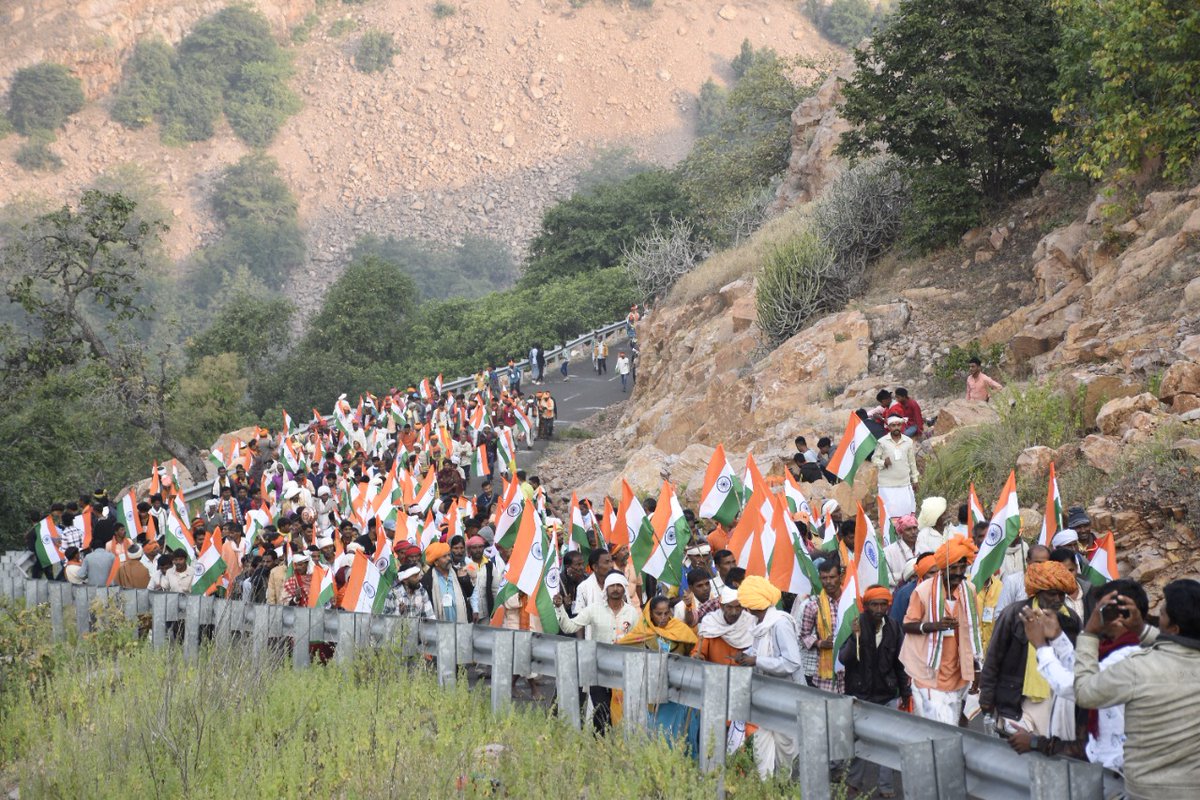 infomahisagar's tweet image. પ્રધાનમંત્રી શ્રી નરેન્દ્ર મોદીએ આજે &apos;માનગઢધામ કી ગૌરવ ગાથા&apos; કાર્યક્રમમાં ઉપસ્થિત રહી સ્વતંત્રતાના સંગ્રામના બલિદાન આપનારા આદિવાસી નાયકો અને શહીદોને શ્રદ્ધાંજલિ અર્પણ કરી હતી. 
#Mangadh