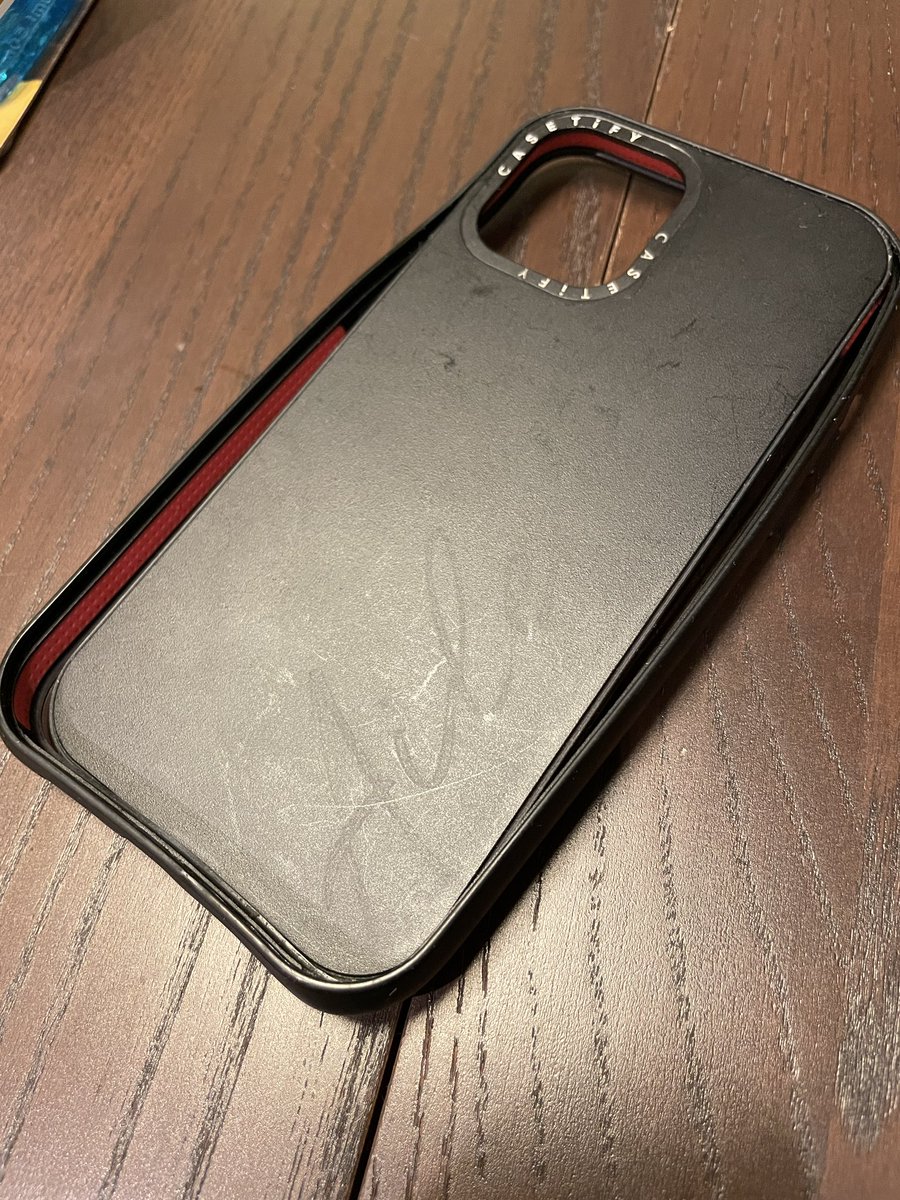 My Casetify experience…went to the boutique at Landmark HK and showed them my wife’s phonecase is falling apart after 1+ year, They told me nothing can be done after 6 months. Beware of the quality if you decide to pay top dollar! #BoredApeYachtClub #BAYC #casetify