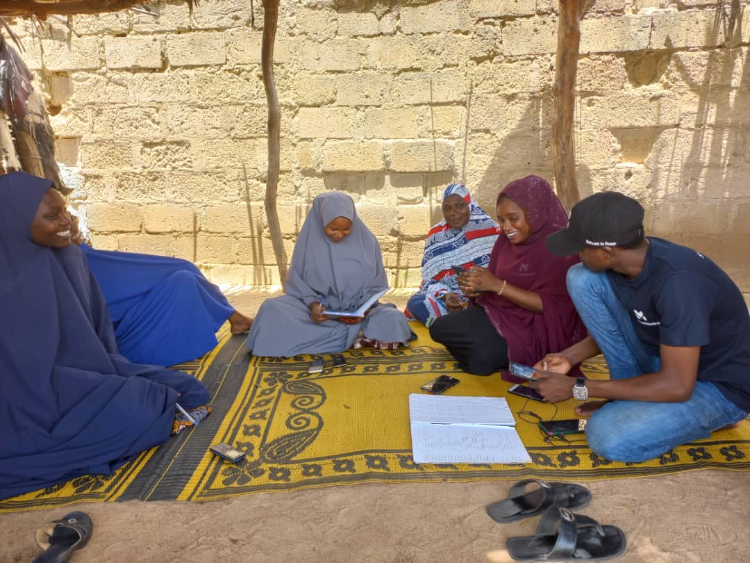 MiKashBoks's tweet photo. We are really excited that @CAREGlobal Nigeria is starting to use MiKashBoks with their Village Saving and Loan Association (VLSA)! Here they are in the Yobe district of Nigeria. #VLSA #groupsaving #nigeria https://t.co/mB9JQeCfGk