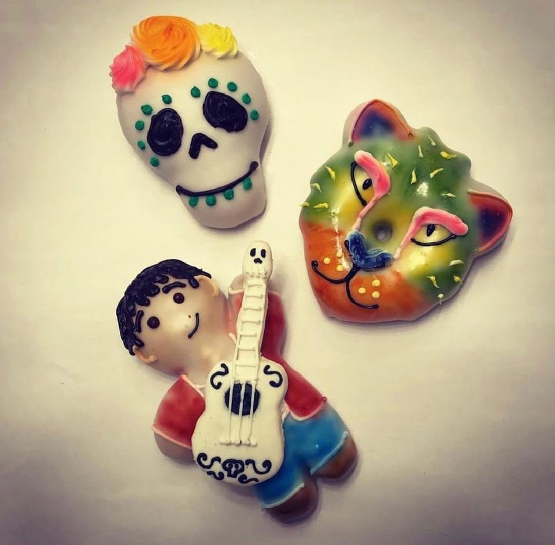 Feliz Día de los Muertos! 💀

#DayoftheDead #Coco #donuts 💀
