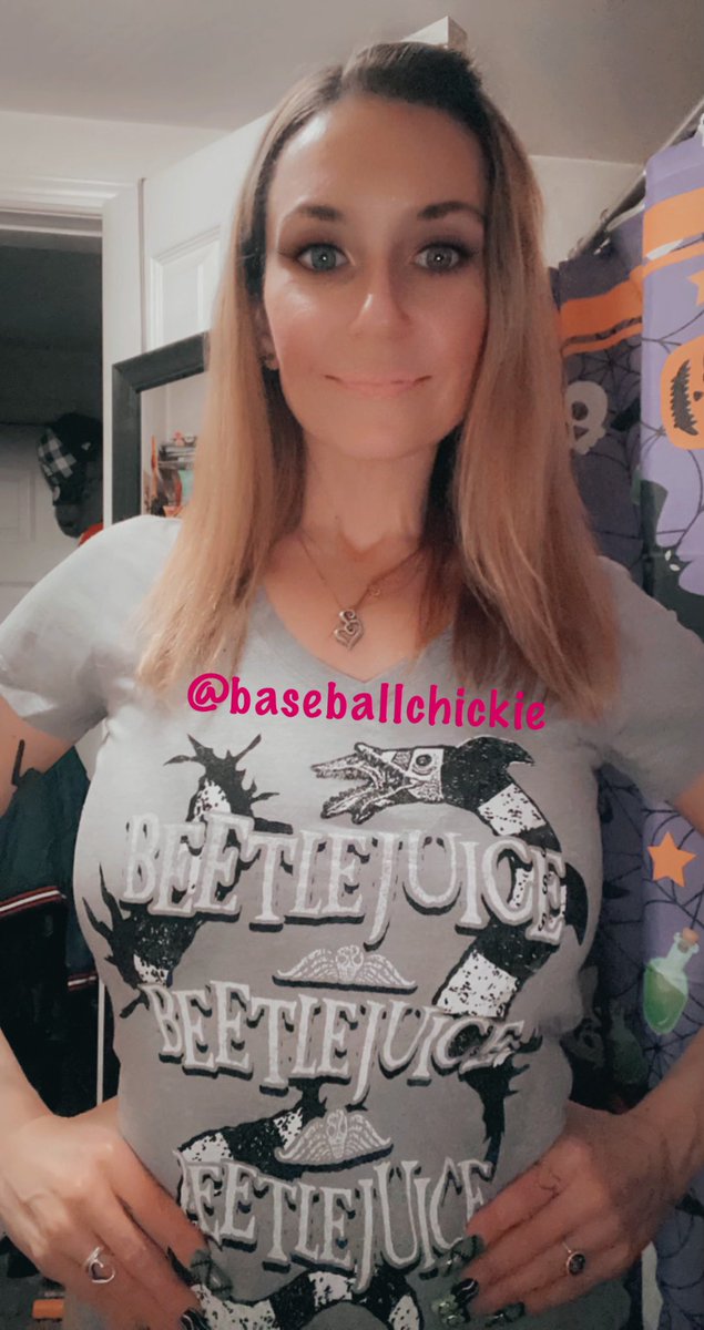 baseballchickie's tweet image. I Woke up fucking fabulous! In fact, if you say fabulous three times, I magically appear. #Beetlejuice