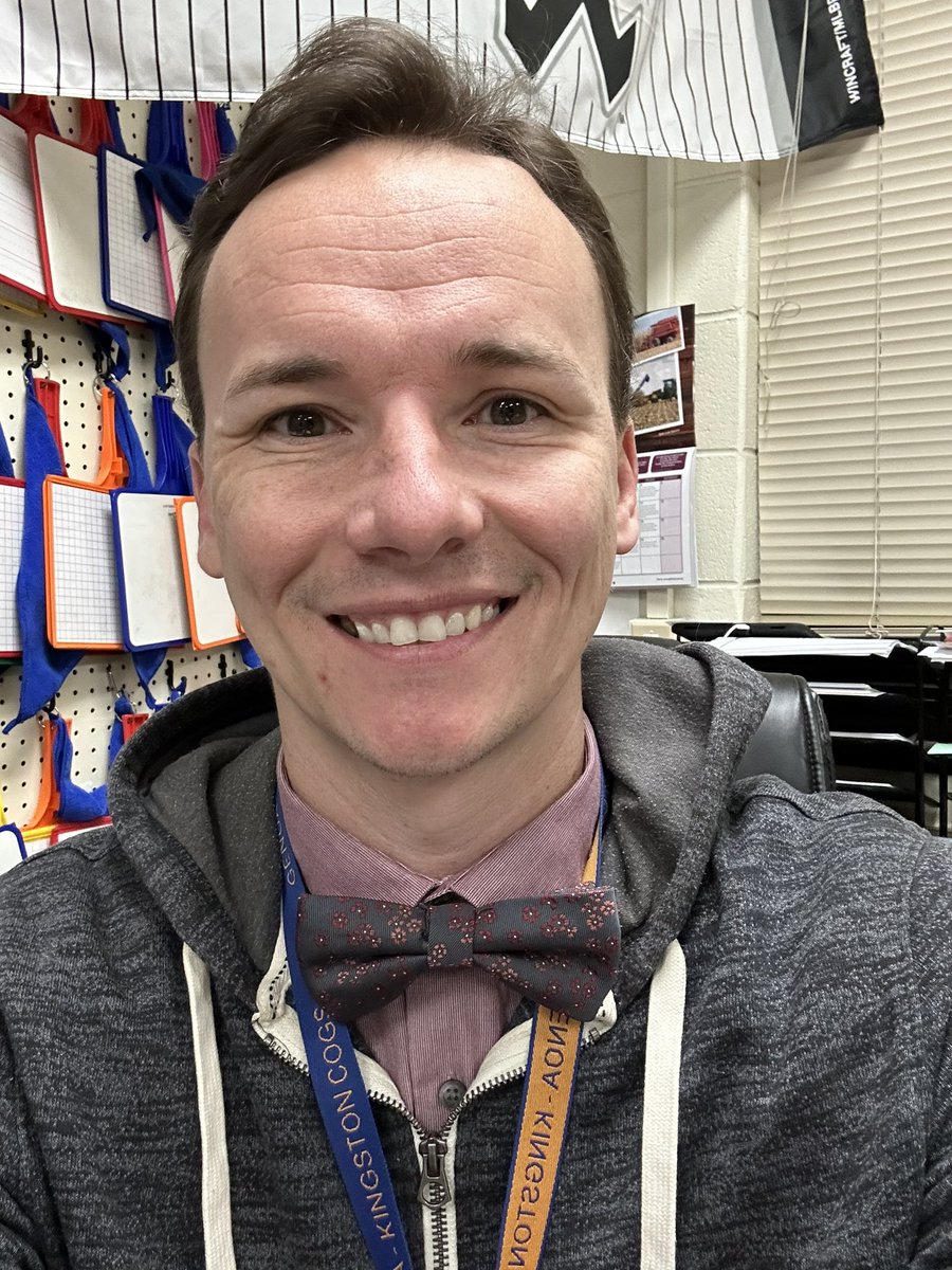 Happy November and #TGEChat day! Hope everyone has a great #BowTieTuesday! #gkcogs <a href="/MrPowley/">Adam Powley</a>