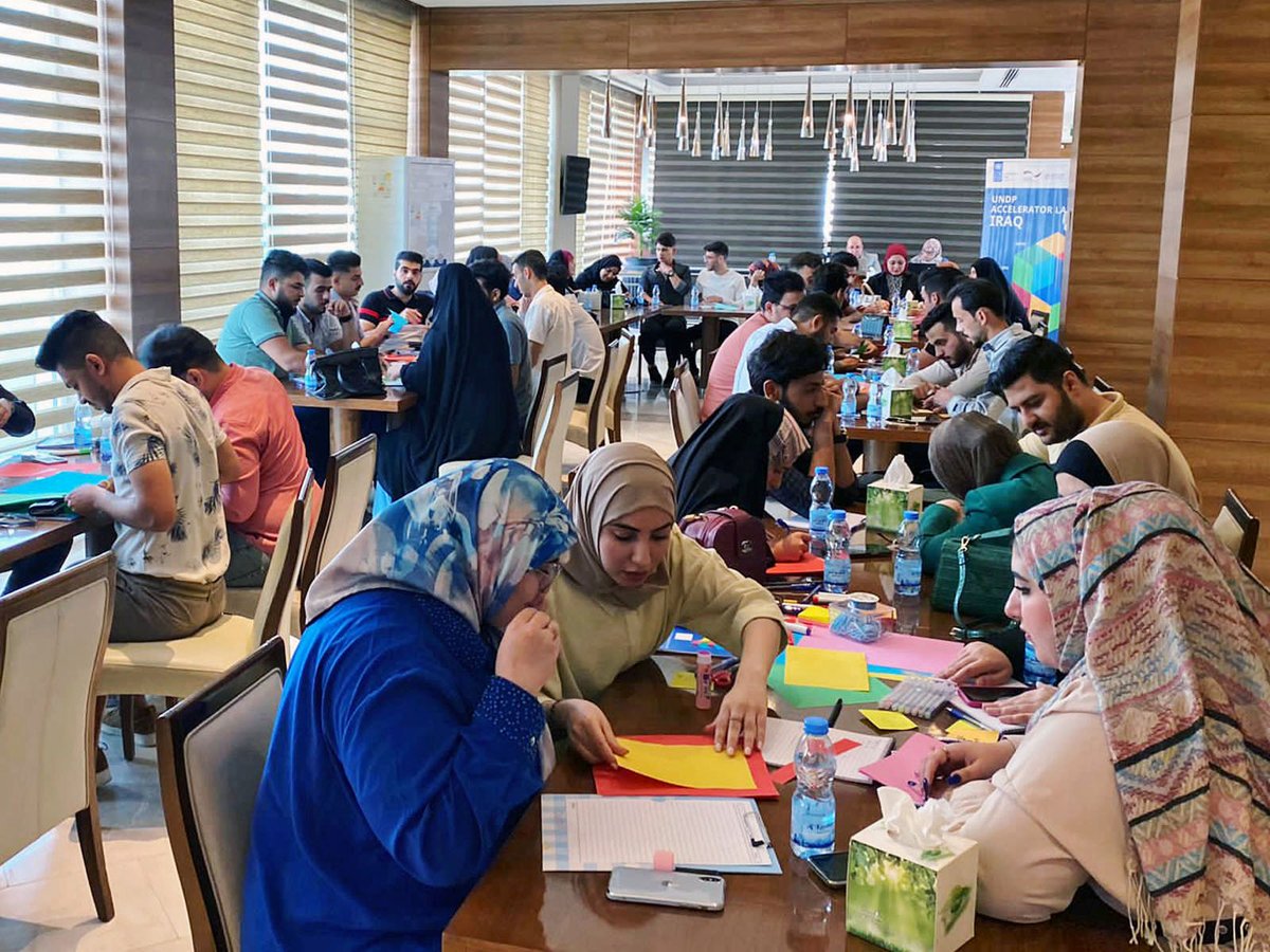 The journey of strengthening the innovation ecosystem in #Iraq by the @UNDPAccLabs continues. Supported by @BMZ_Bund, & @qatar_fund, 50 students & graduates from 6 different universities in #Karbala participated in a 4-day workshop to build beneficiary capacities.