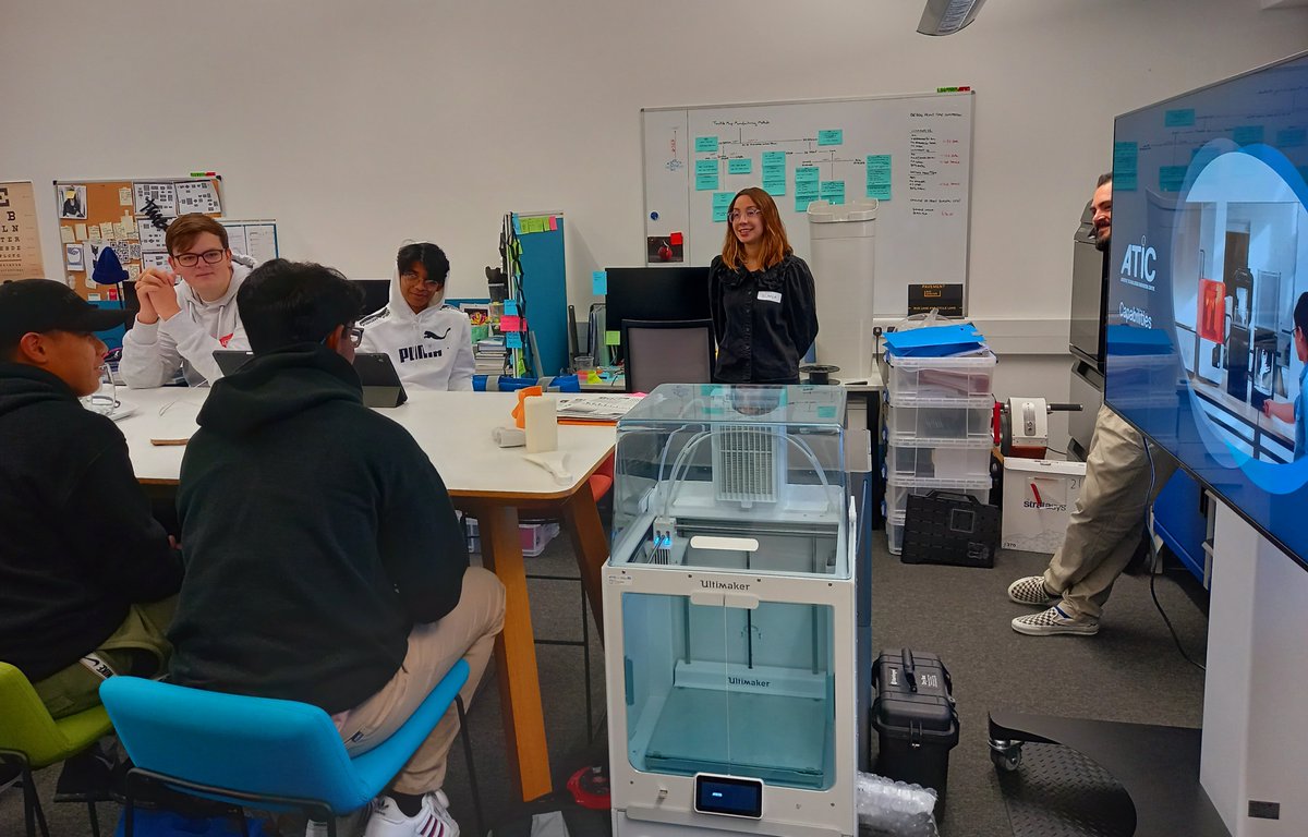 ATiCUWTSD's tweet photo. A warm welcome to @Bishop_Vaughan & Neath Port Talbot College @NPTCGroup pupils attending today’s #3DPrototyping & #UX Workshop, organised by @ATiCUWTSD's Innovation Fellows in partnership with @themullanyfund!
#AccelerateWales @lshubwales @UWTSD https://t.co/USTtoLP6av