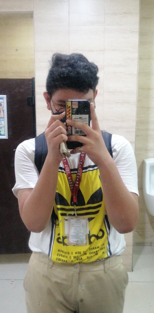 httpsxylelovesu's tweet image. Vibes nalang siguro kami, late na ba ko??🙉

[#BLSD #BLSelcaday #GunAtthaphan @AtthaphanP]