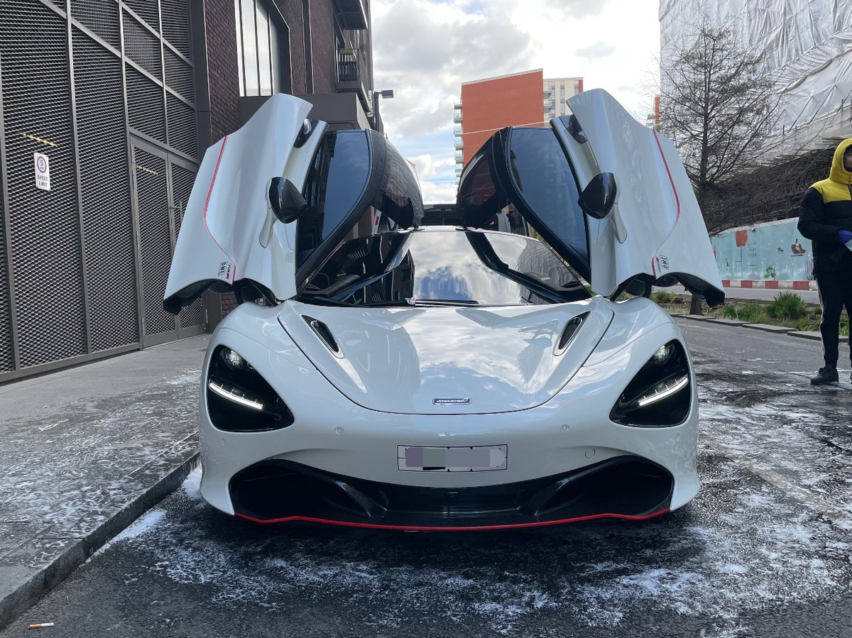 MuscleWash's tweet photo. Our Mobile Detailing Services Is The Perfect Alternative To Visiting A Drive Through Car Wash Or Waiting In Line At An Automatic Car Wash!!

#Mwsuperwash #supercars #supercarsoflondon #cars #carporn #carsofinstagram #love #luxury #blacklist #horsepower https://t.co/OIqgfI1gRM