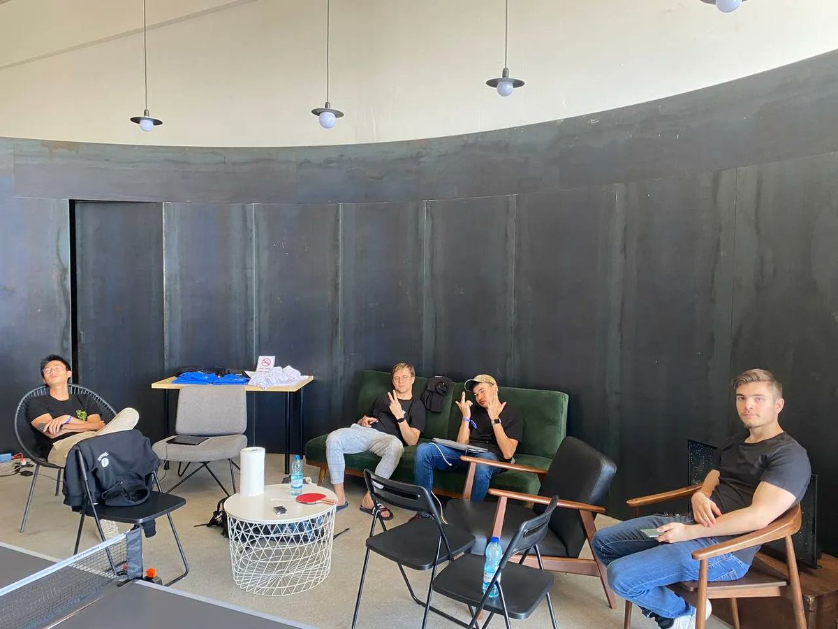 cedelabs's tweet image. We're back in Paris, at @joinstationf
Thanks again to @encodeclub for welcoming us to their incredible hangar in Lisbon! Great meetings there, see you soon frens 🥰
#encode #hangar #lisbon #ETHLisbon