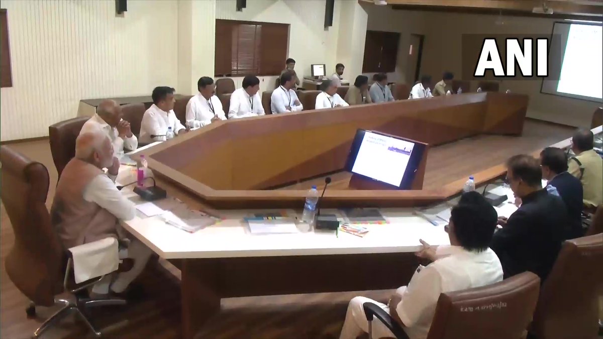ANI's tweet image. Morbi, Gujarat | PM Modi chairs a high-level meeting with senior officials on the bridge collapse incident

(Source: DD)