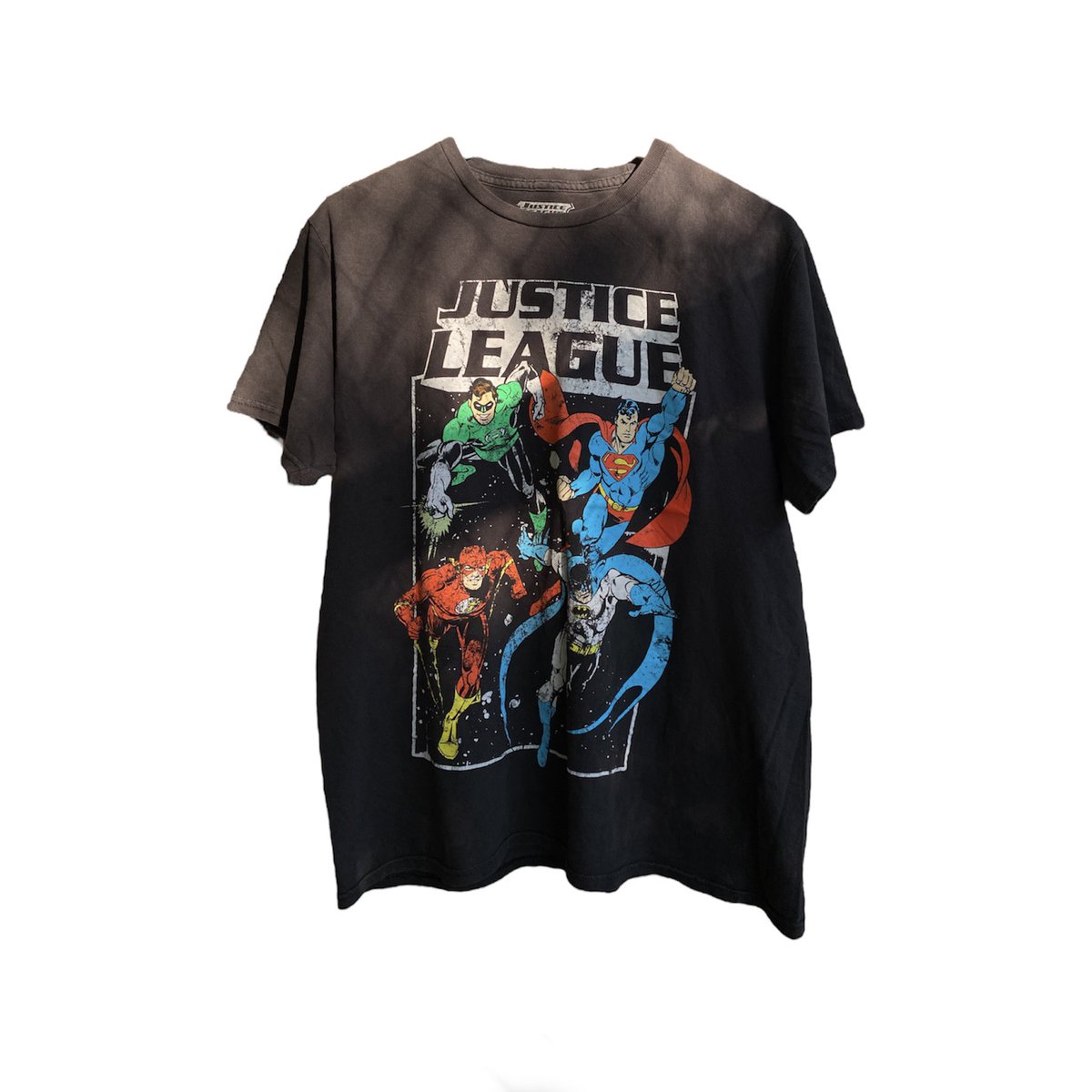 xbangearn's tweet photo. Justice League 🚀 100 b. 
#ส่งต่อ #ส่งต่อเสื้อผ้ามือสองสภาพดี #เสื้อวินเทจ #เสื้อผ้ามือสอง #เสื้อยืดมือสอง #เสื้อยืด #เสื้อผ้ามือ2 #เสื้อวินเทจ https://t.co/VI0RB2a9tl