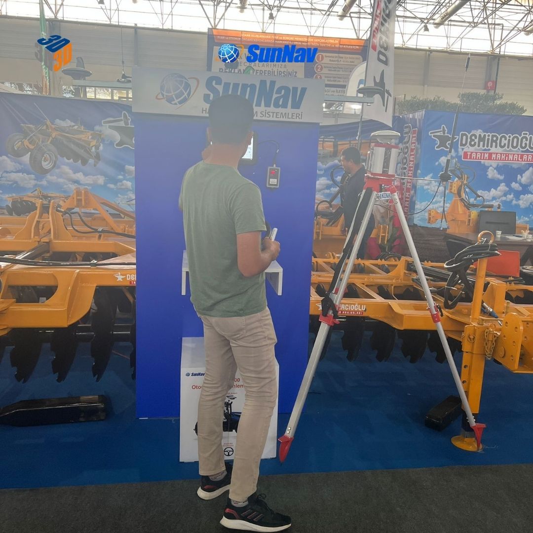 Adana Uluslararası Tarım Ve Sera Bahçe Fuarında Sunnav Otomatik Dümenleme Sistemleri olarak Demircioğlu Tarım standımıza hepinizi bekliyoruz.

#3dteknoloji #sunnav #demircioğlutarım #adana #adanauluslararasıtarımveserabahçefuarı #sunnavotomatikdümenleme #hassastarim