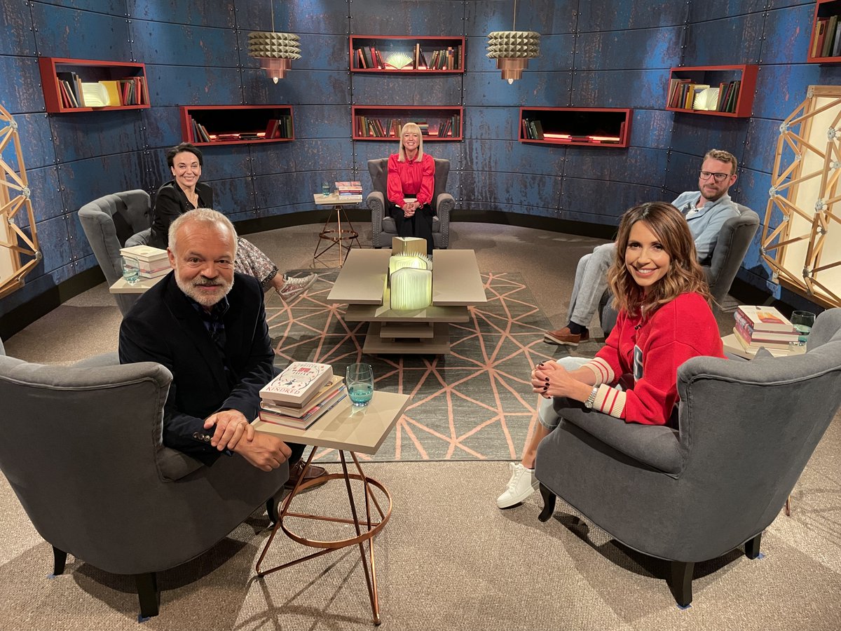 1 week today until the first ep of the new series of #BetweenTheCovers on @BBCTwo @sarajcox is joined by #GrahamNorton @MissAlexjones @JJChalmersRM @CHIMPSINSOCKS books reviewed are #ThePerfectGoldenCircle by @BenMyers1 and #CloudAtlas by @david_mitchell Tune in 8th Nov 7pm!
