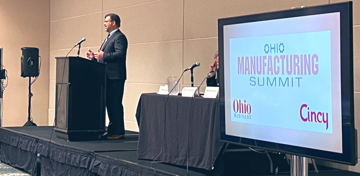 WillAutomate's tweet photo. Eric Harmon kicking off the #OhioManufacturingSummit this morning! Looking forward to hearing powerful insights from the panel and happy to represent @AMfgIP today!
#OHmakes #CincyMakes #manufacturing @CincyMagazine @OhioBusinessMag #MakingOhio
#OhioMfg https://t.co/SAAVxW1kRV