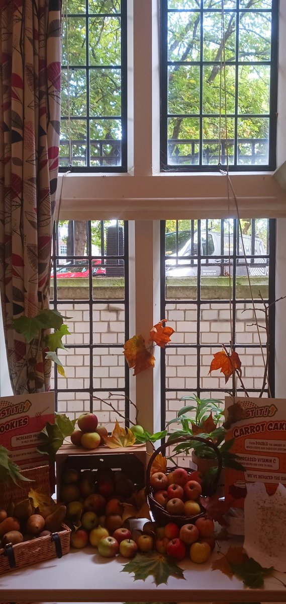 HoweChoir's tweet image. Juicy! Juicy! Juicy!
Treat Yourself to fresly and carefully picked organic assorted fruits.
Mouth watering!
It's that time of the year hurray!!!!
The fruit jungle