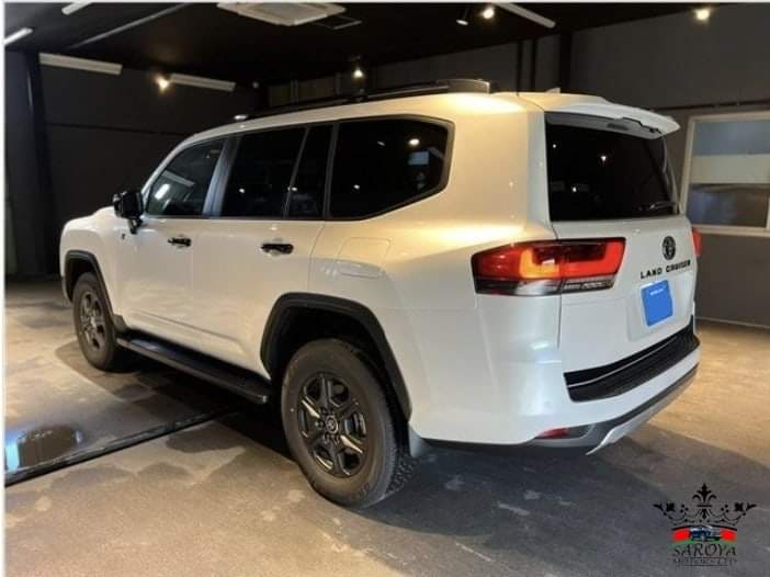 Kenplus_ke's tweet photo. BEST USED SUVS FOR 2022!!🔥
Toyota Landcruiser ZX (New Shape)
READY FOR SHIPMENT
2021
3300cc

a) Interior: Black Leather Seats, JBL Sound System, Push to start Fingerprint Sensor, 7 seater.
b) Exterior: Pearl Color, Fog Lights, Original Alloy Wheels, Roof Rails

Call: 0709322222 https://t.co/7ENE92AWhW