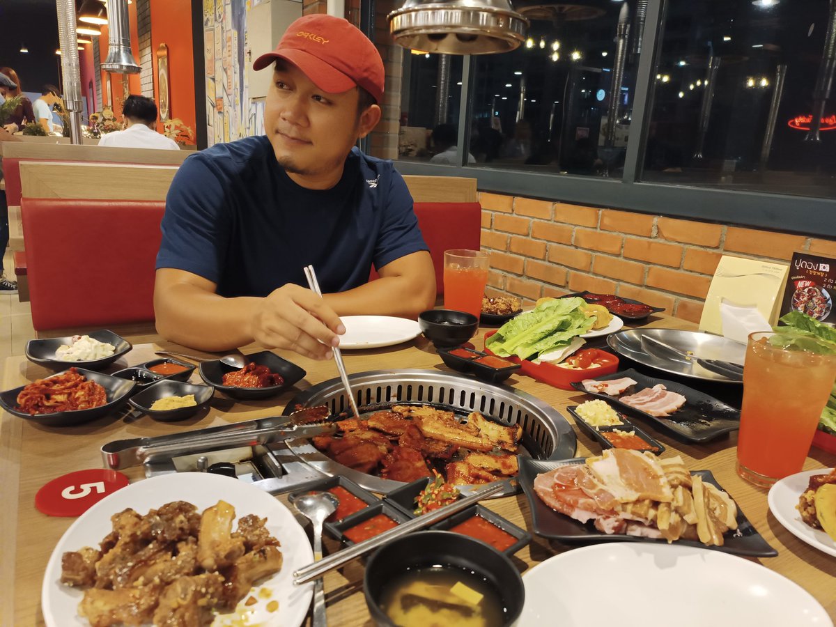 tiwtouch19's tweet photo. ช่วงนี้ซูบๆ เพิ่มน้ำหนักกันหน่อย 😅
#FactoryBuffet https://t.co/JCUtikjwgp