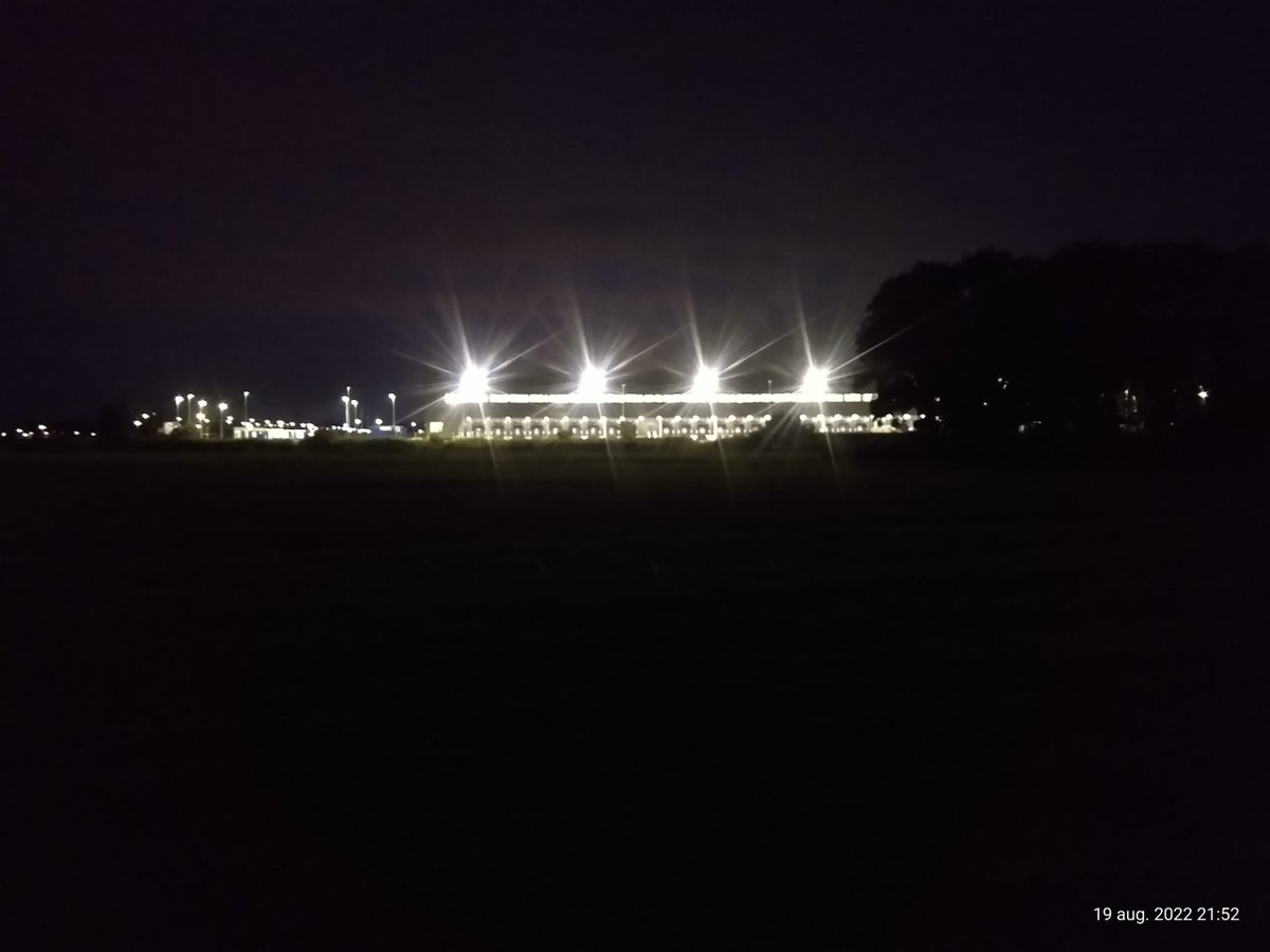 oogtv's tweet photo. Raadsfracties vragen gemeente op te treden tegen lichtvervuiling bij Westpoort en Garmerwolde #groningen: https://t.co/ivxsMnyONj https://t.co/OpSkRw4jrI