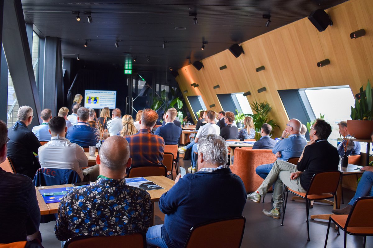DASH_umcg's tweet photo. Last Friday during the conference of AI Hub Noord-Nederland and @samennoord at @forum_groningen, we had another great session with our #AIProHealth serious game #AIHospital. Great turnout from the North's AI community. Many thanks to the organisation and all participants. ๐ https://t.co/FelhNQNCNA