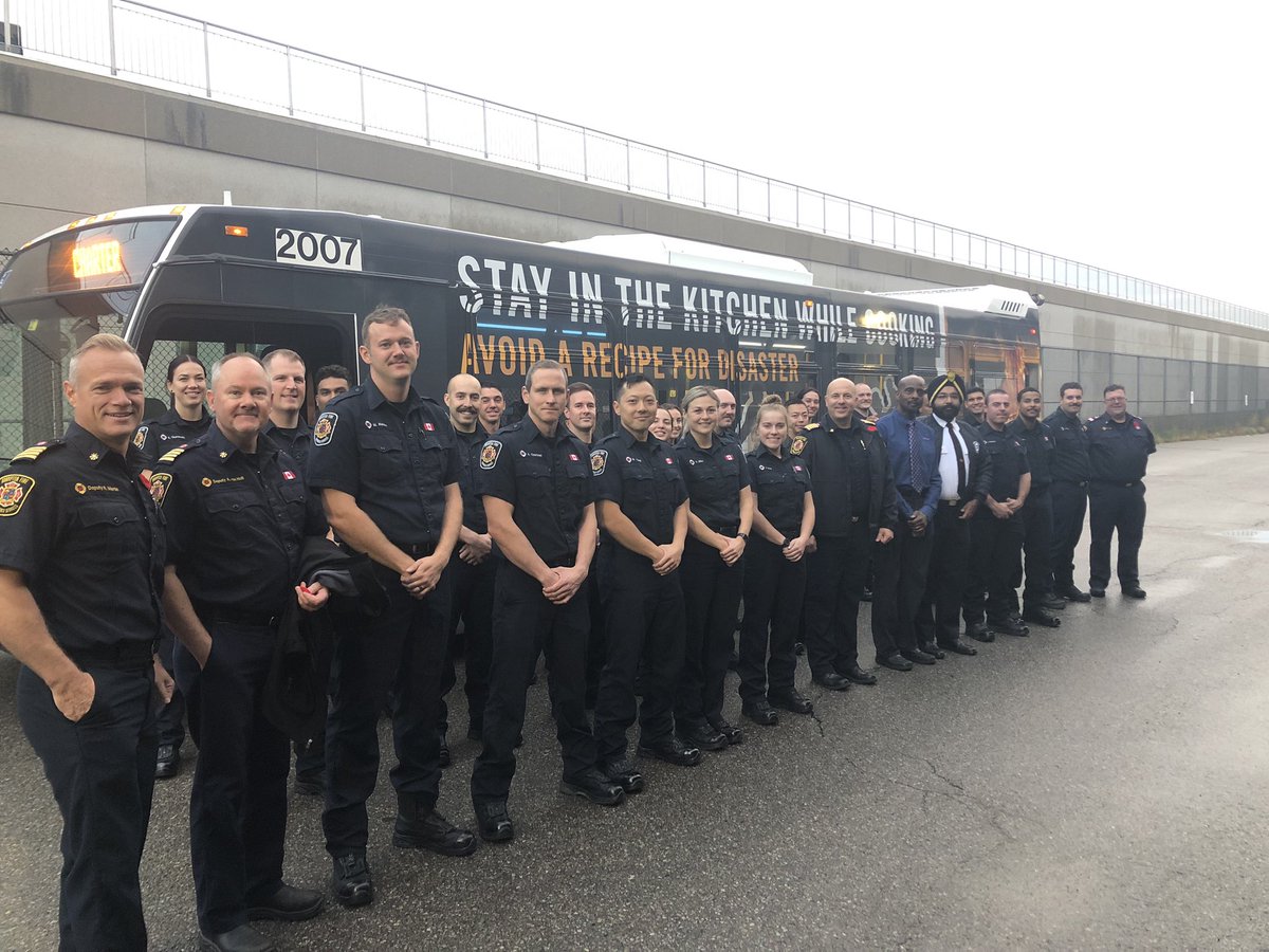 BramptonFireES's tweet photo. All set for our #KnowYourCommunityTour.
@ChiefBoyes addressing the recruit class and making his opening remarks.
A great day filled with opportunities to learn more about our beautiful multicultural @CityBrampton. ^RC https://t.co/UmUHacIQgp