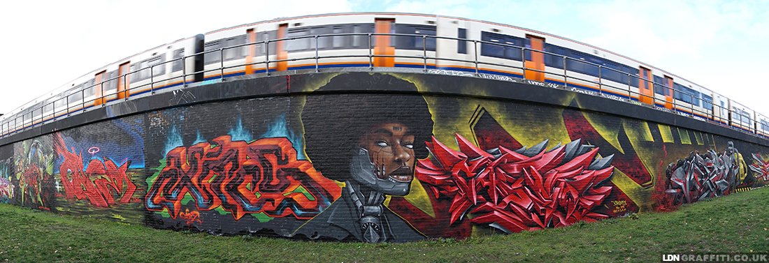 Freshhhhhhh 🎃 #Halloween #Graffiti #StreetArt in #AllenGardens #Shoreditch #London 👻✨