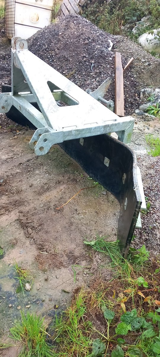 justymull's tweet image. Scraper for sale 900 quid retreats appreciated before  I go to the donedeal hellscape