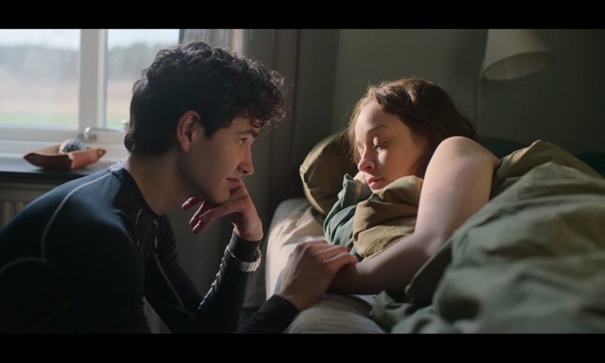 MAMS!! VA A COMPRAR EL CABALLO??

#YoungRoyals2 #YoungRoyals
